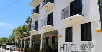 Hotel Arrecife Plus - Santa María Huatulco - Edificio