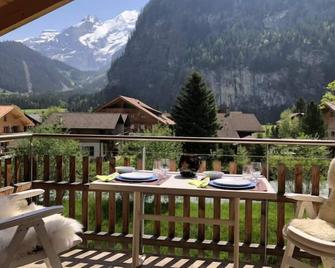 Apartment beim Ahorn by Interhome - Kandersteg - Balkon