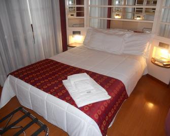 Hotel Amadeus E Teatro - Turin - Bedroom