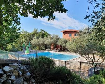 Roulottes et Cabanes de Saint Cerice - Vogüé - Pool