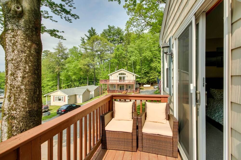 Laconia Home w/ Beach - 1/2 Mi to Weirs Beach - Laconia - Balkon