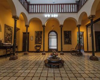 La Torre del Vilar - Santa Eulàlia de Riuprimer - Lobby