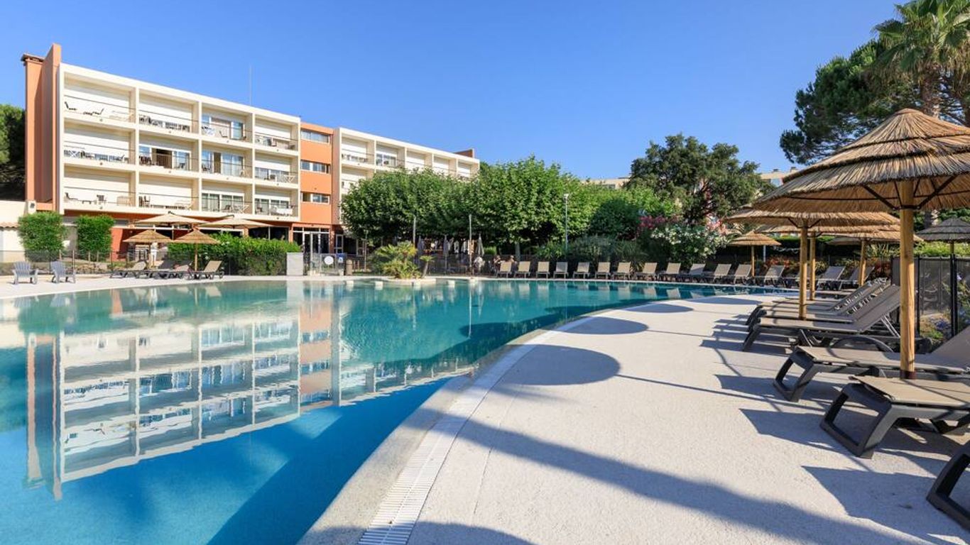 هوتل كلوب لو كابيت