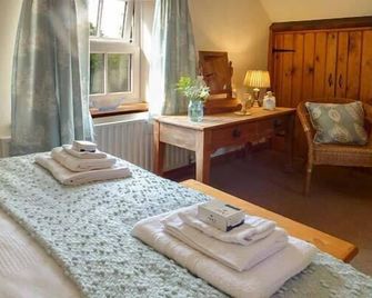 Quakers Cottage - Saltburn-by-the-Sea - Bedroom