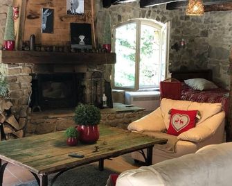 Charmant Petit Moulin DÉbut XIV - Нонтрон - Вітальня