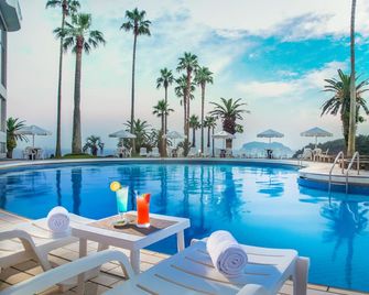 Seogwipo Kal Hotel - Seogwipo - Басейн