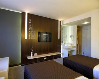 Hotel Futuro Bishkek - Biszkek - Sypialnia