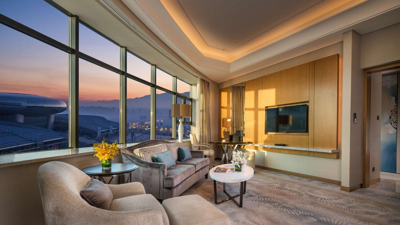 هيلتون أورومكي