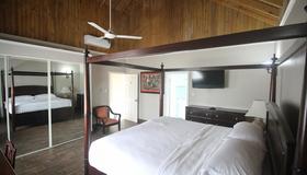 Summer Breeze Vacation Home - Montego Bay - Bedroom