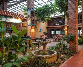Hotel Arenal Lodge - La Fortuna - Lobby