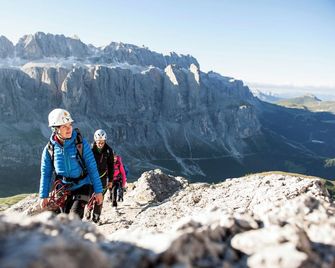 Hotel Cosmea Dolomites - Ortisei