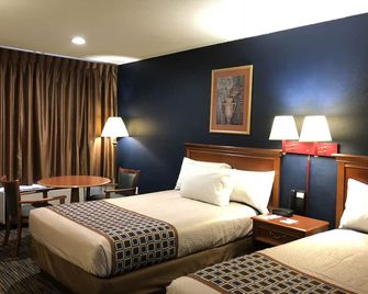 ترافلودج باي ويندام ويليامزبورغ كولونيال أريا - وليامز (فرجينيا) - غرفة نوم