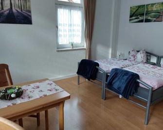 Ferienwohnungen im Herzen Sachsens - Döbeln - Schlafzimmer