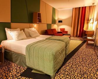 Savoy Hotel Amsterdam - Amsterdam - Bedroom