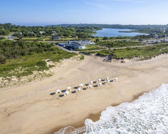 Hero Queen, Hero Beach Club, Spa Access, Yoga Classes, Steps from the Beach - Montauk - Beach