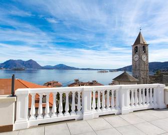 Hotel Al Campanile - Luxury Suites & Apartments - Baveno - Balcón