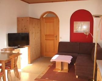 Pension Riedlsperger - Saalbach - Living room