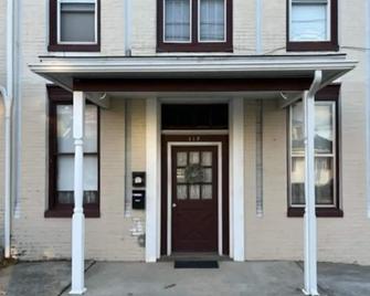 Sweet Historical Suite near Gettysburg PA - New Oxford - Building