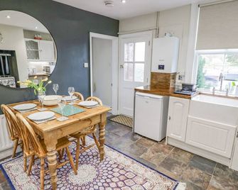 Dobbies Den - Bewdley - Τραπεζαρία