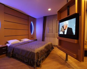 Grand Sakarya Hotel - Adapazarı - Bedroom