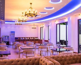 Ari Grand Hotel & Spa - Dhangethi - Lounge