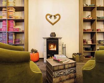 Art Hotel Bohema, Klaipeda - Klaipėda - Wohnzimmer