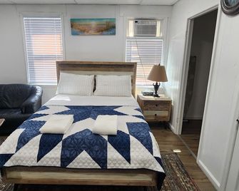 Charming 1-bedroom apartment in the peaceful area of downtown Schenectady - Schenectady