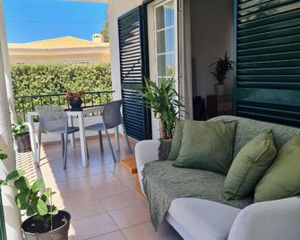 Moro's Friends House - Cascais