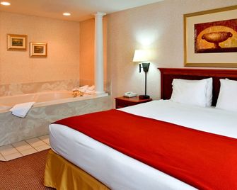 Seasons Inn & Suites Highland - Highland