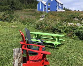 Waterfront historic homes - St. Lunaire-Griquet - Patio