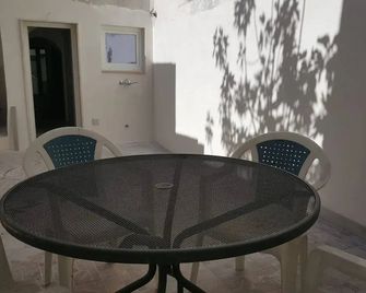 Holiday Home 10 Minutes from Porto Cesareo - San Pancrazio Salentino - Patio