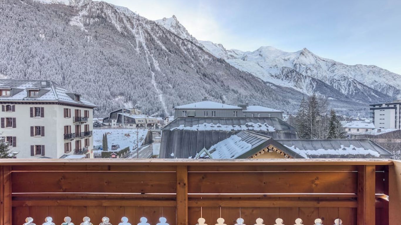 古梅義大利酒店 - 霞慕尼白朗峰