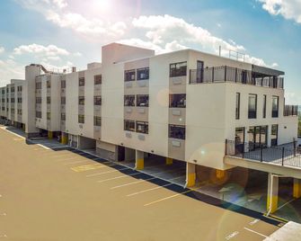 Wyndham Garden North Bergen Near Secaucus - Норт-Берген - Будівля