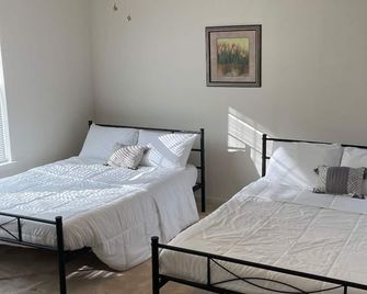 Vacation Home in Delmar - Delmar - Bedroom
