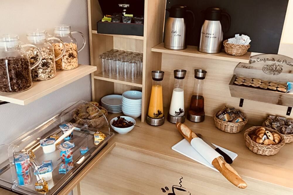 Kosy Appart'hotels Troyes City & Park - Troyes - Buffet