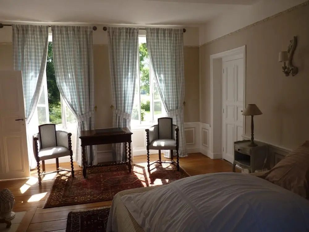 Le Petit Sully - באיואו - חדר שינה