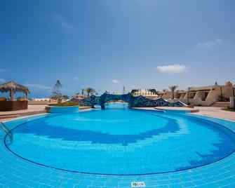 Hilton Borg El Arab - Borg El Arab - Pool
