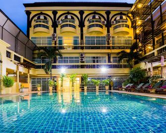 Zing Resort & Spa - Pattaya - Piscina
