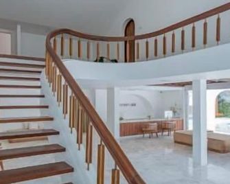 Casa 33 Hatyai - Songkhla - Stairs