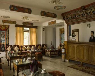 Norbu Ghang Resort - Gangtok - Restaurant