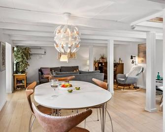 Gorgeous Home In Maribo With Wifi - Maribo - Spisestue