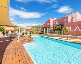 Les Alizés Résidence & Spa - L'Île-Rousse - Piscine