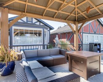 Solvang Inn And Cottages - Solvang - Patio