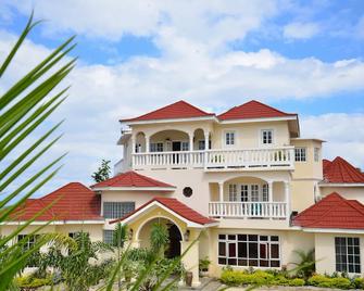 Khastle Khodero - Montego Bay - Building