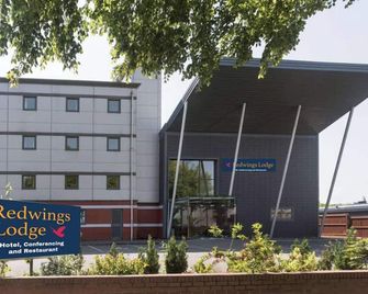 Redwings Lodge Birmingham - Oldbury - Budova