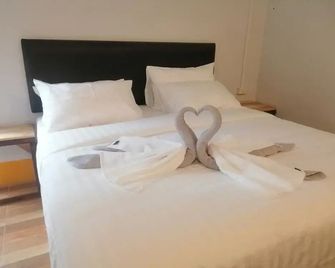 Mookboonchu Guesthouse ,Kohmook Trang - Ko Muk