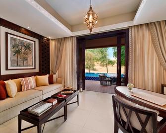 The Ritz-Carlton Ras Al Khaimah, Al Wadi Desert - Ras Al Khaimah - Phòng khách