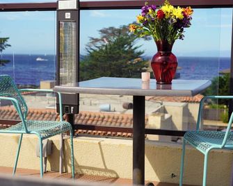Hotel 1110 - Monterey - Balcony