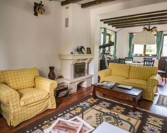 Casa din Plai - Adunati - Sala de estar