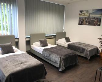 Good Hostel Hannover - Laatzen - Bedroom